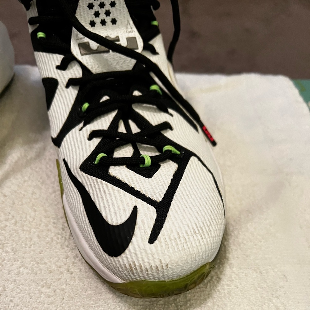 Nike LeBron 12 All-Star Game. Size 12. Preowned - Picture 6 of 9